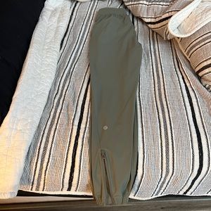 Lululemon adapted state high rise jogger in sage